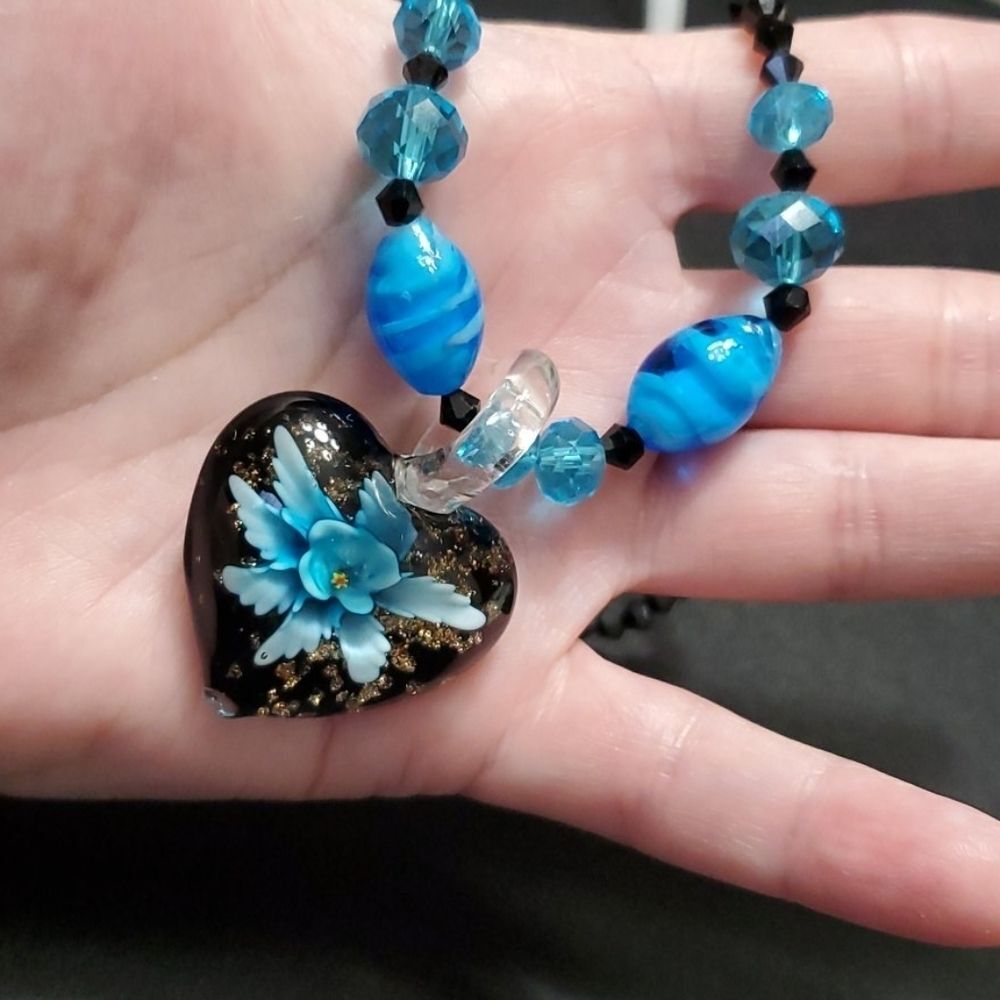 Glass pendant flower heart necklace 22-23"